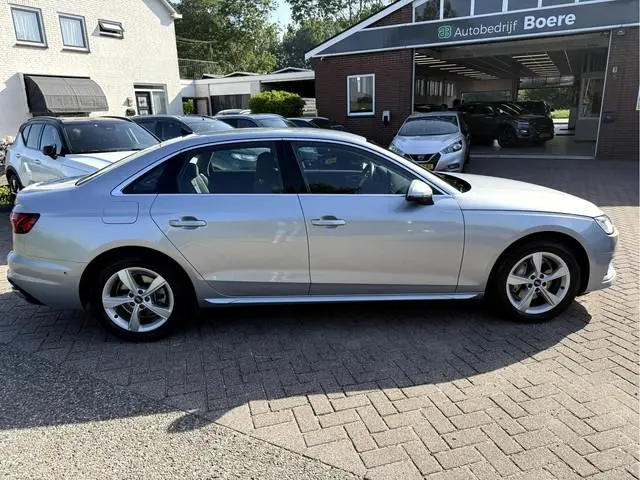 Audi A4 Limousine 40 TFSI 204pk Bns Edition 25400km, NL. Auto, Vol Opties.
