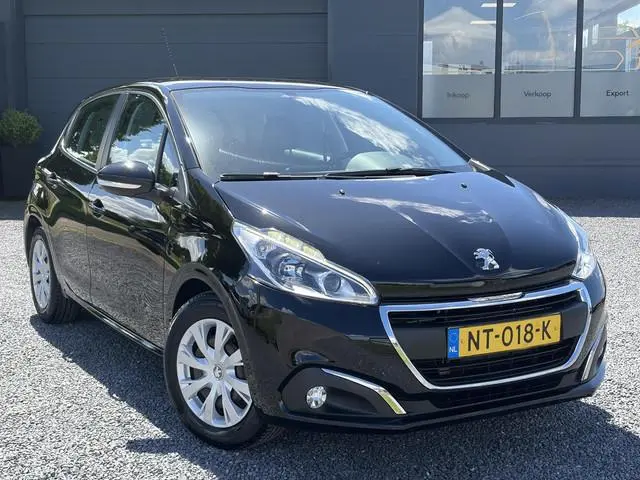 Peugeot 208 1.2 PureTech Blue Lion 2e Eigenaar,Apple Carplay/Android Auto,D-riem vv in 2023,Dealer O...