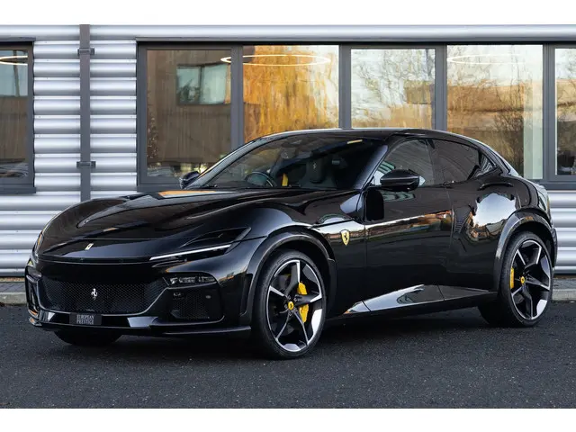 Ferrari Purosangue 6.5 V12 Carbon exterieur/interieur - Panorama - Massage - Full