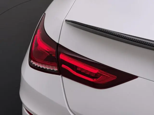 Mercedes-Benz CLA-klasse 180 AMG line | Night Sfeer Dodehoek Trekhaak