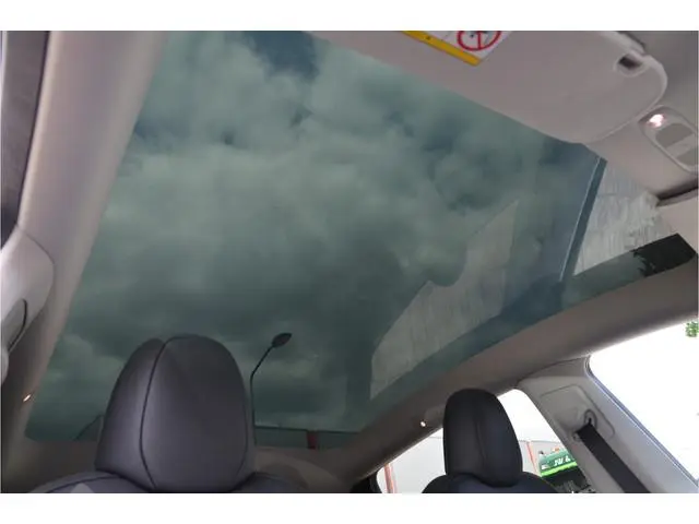 Tesla Model Y Long Range AWD 75 kWh Trekhaak (1.600kg), AutoPilot3.0 Ryzen