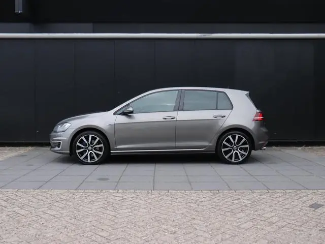 Volkswagen Golf 1.4 TSI GTE | DSG | PDC | TREKHAAK | CRUISE | NAVI |