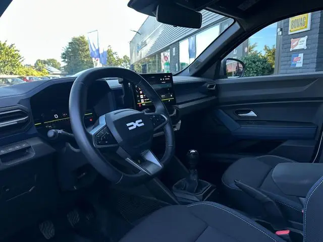 Dacia Duster 100 ECO-G Expression, Airco, Camera, CarPlay, Cruise, Virtual Cockpit, Bluetooth, DAB,...