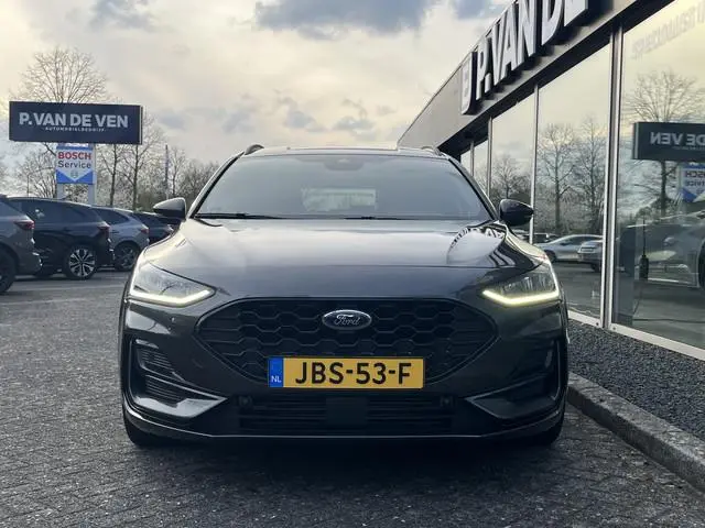 Ford Focus Wagon 1.0 EcoBoost Hybrid ST Line 125pk/92kW 6-bak | Driver Assistance Pack | Winter Pack...