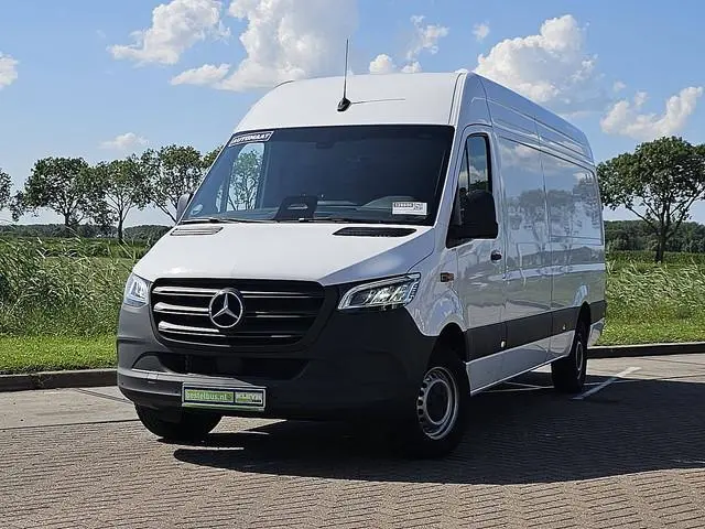 MERCEDES-BENZ SPRINTER 317 l3h2 led mbux10