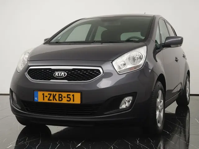 Kia Venga 1.4 CVVT ExecutiveLine - Navigatie - Camera - Climate control - Cruise control - Trekhaak...