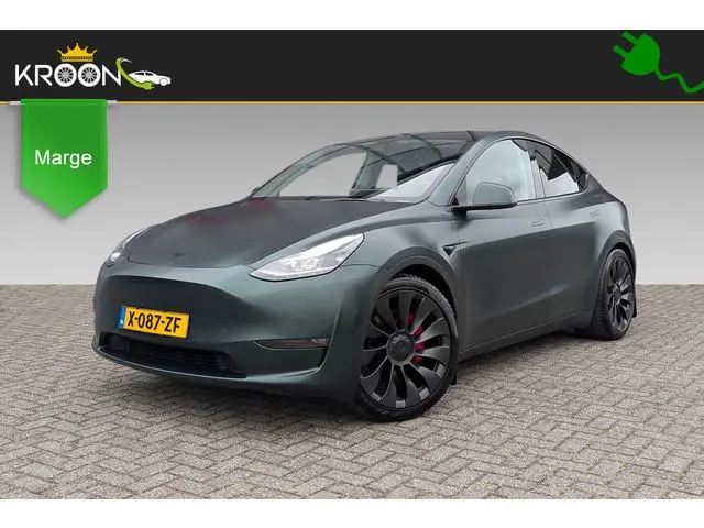 Tesla Model Y Performance AWD 75kWh Trekhaak SOH 92%