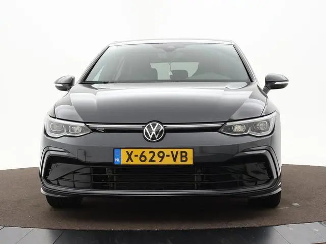 Volkswagen Golf 1.5 eTSI 130pk DSG R-Line · Apple/Android Car Play · P-Sensoren · Navigatie · Sfeerv...