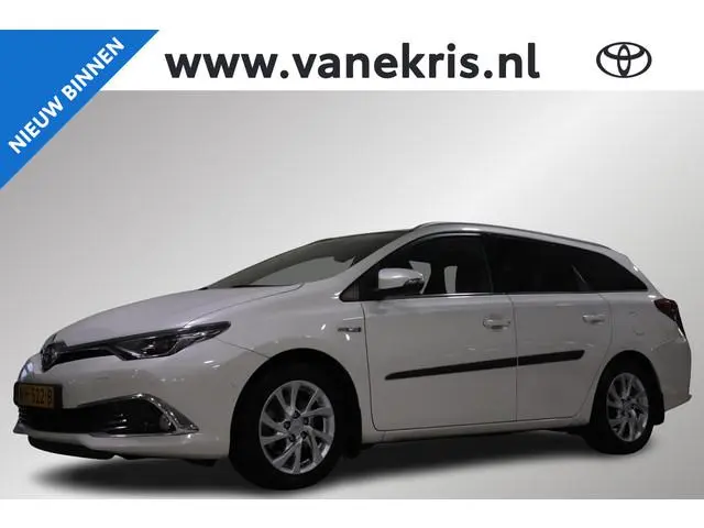 Toyota Auris Touring Sports 1.8 Hybrid Lease pro, Panodak , Half Leder, DAB audio, Camera