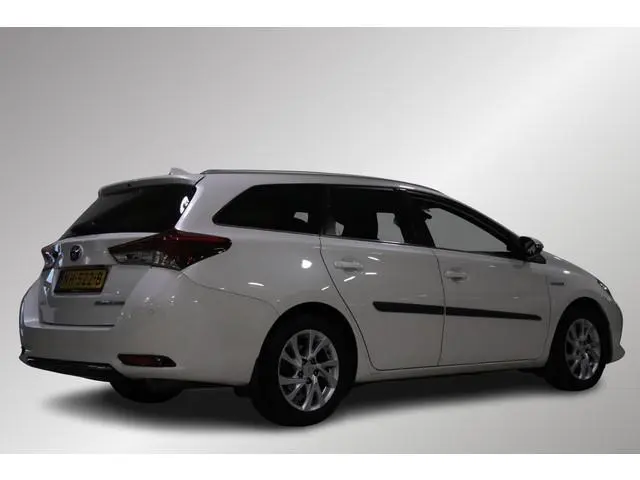 Toyota Auris Touring Sports 1.8 Hybrid Lease pro, Panodak , Half Leder, DAB audio, Camera