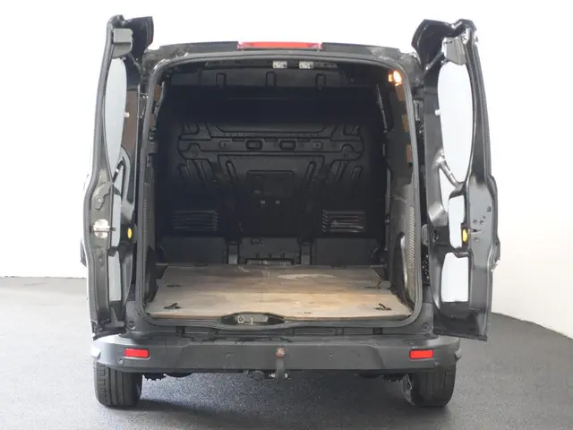 Ford Transit Connect 1.5 EcoBlue L2 Trend Navigatie Airco Parkeersenoren Camera Carplay 3Zits