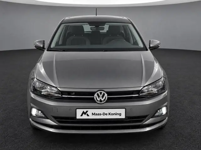 Volkswagen Polo 1.0 TSI 95pk DSG Highline · Apple/Android Car Play · Navigatie · P-Sensoren · Stoelv...