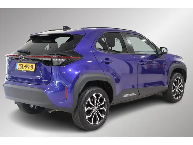 Toyota Yaris Cross 1.5 Hybrid 115 Dynamic, Comfort Pack, BSM, Sensoren, Apple Carplay/Android Auto!