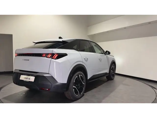 Peugeot e-3008