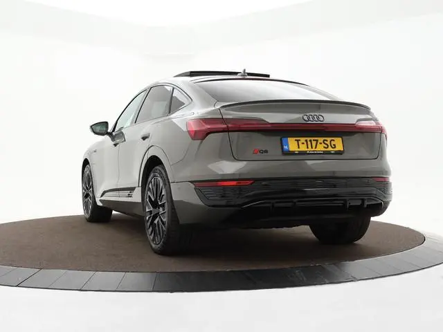 Audi Q8 e-tron
