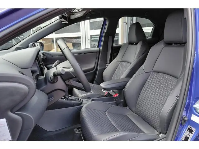 Toyota Yaris 1.5 Hybrid 130 Executive, Parkeersensoren ,Draadloos Apple Carplay & Android Auto, Stuu...
