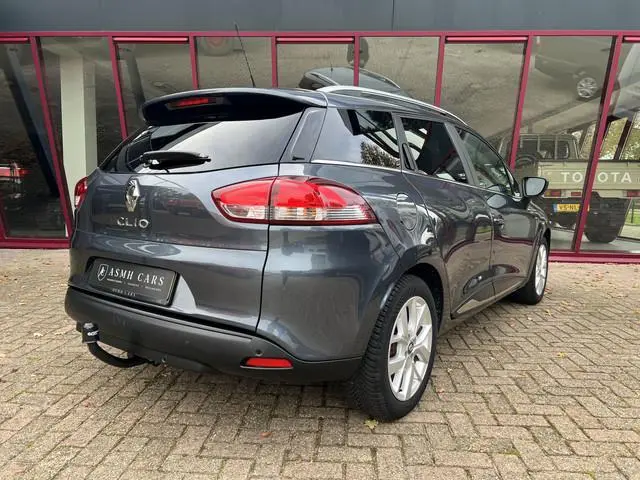Renault Clio Estate 0.9 TCe Limited | Airco | Trekhaak | Bass Reflex | Navi | Cruise | Keyless | PDC...