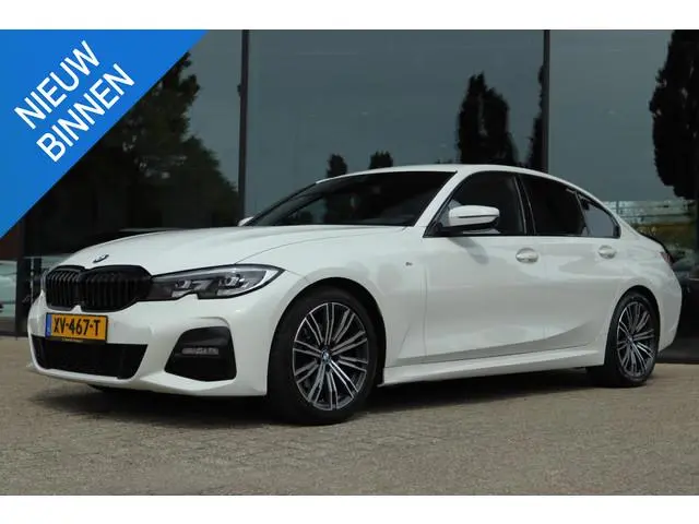 BMW 3-SERIE 320I EXECUTIVE EDITION M-SPORT | CARPLAY | HUD | NAVI | CRUISE | LED | STOELVERW. | AMBI...
