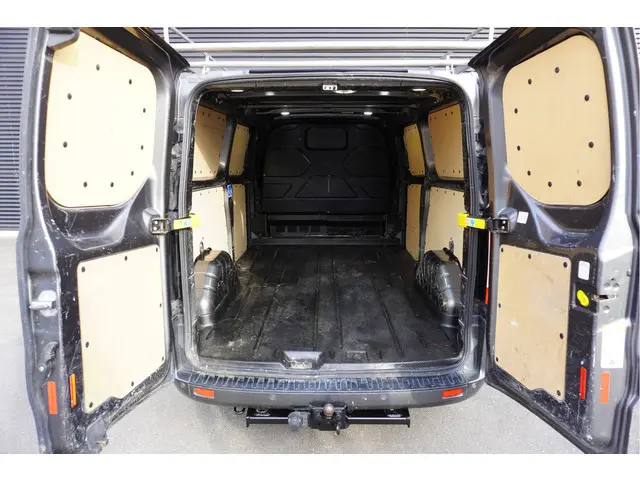 Ford Transit Custom 300 131pk  L2H1 Limited Apple Carplay Camera  Navigatie Trekhaak Imperiaal Parke...