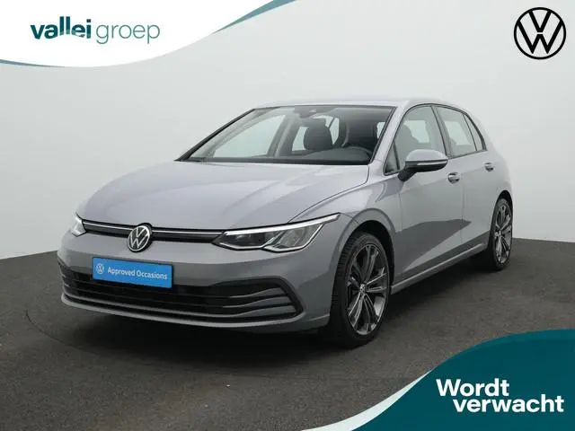Volkswagen Golf 1.0 eTSI 110 pk DSG Life | Navigatie | Adaptive Cruise | Parkeersensoren voor/achter...