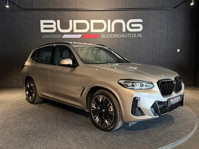 BMW iX3 High Executive 80 kWh | M-sport | 