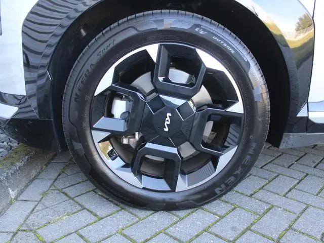 Kia EV5