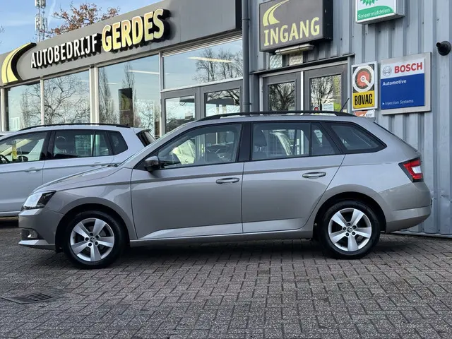 ŠKODA Fabia Combi 1.2 TSI Ambition Business | 1e EIGENAAR | TREKHAAK | NAVI | PDC | CRUISE |