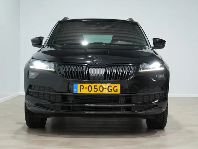 ŠKODA Karoq 1.5 TSI DSG ACT Sportline Business | Matrix-LED | Camera | Stoel/Stuurverw. | Navi