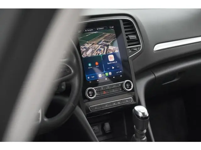 Renault Mégane Estate TCe 140 Intens | 1.700 KG Trekgewicht | Trekhaak | Camera | Head-Up Display |...