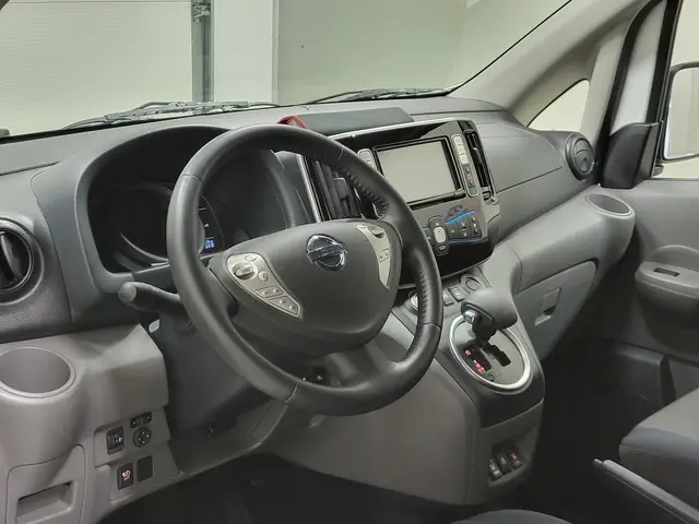 Nissan e-NV200