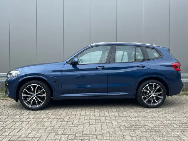 BMW X3 xDrive20i High Executive M-pakket Pano / Head up / Elec.Trekhaak