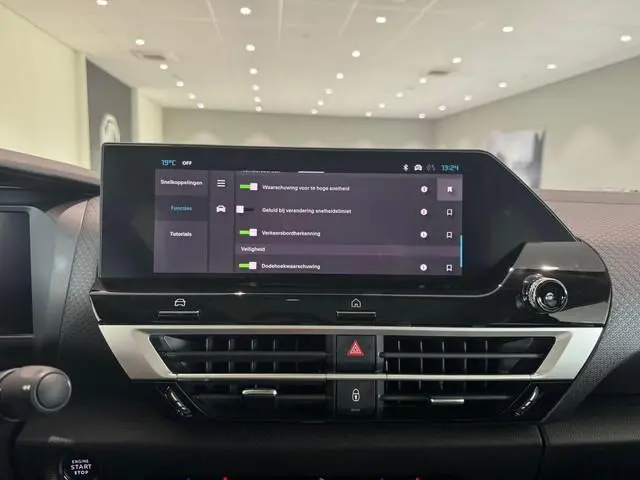 Citroën C4 X