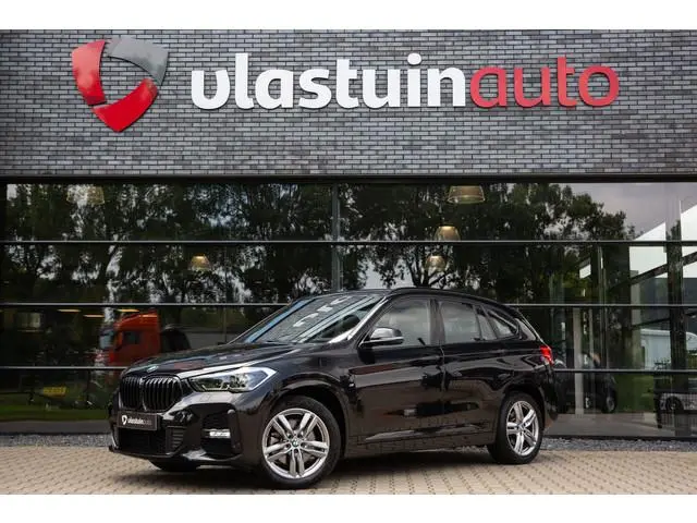 BMW X1 xDrive25e M-sport , Stuur/Stoelverwarming, Leder, Groot Scherm