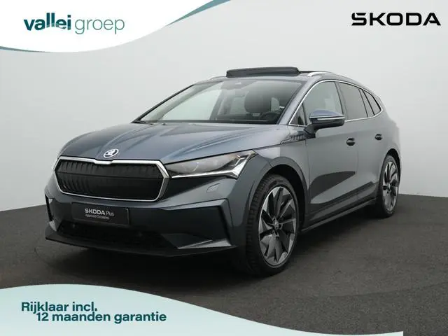 Skoda Enyaq iV 80 204 pk Executive Luxury | Panoramadak | Trekhaak | Warmtepomp | Leder | Geheugenst...