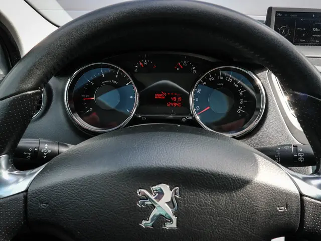 Peugeot 5008 1.6 VTi Style 7p. | Clima | Cruise | Navi | Camera | Panoramadak | Trekhaak | Lichtmeta...