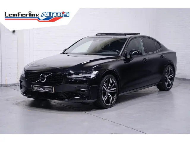 Volvo S60 2.0 B3 R-Design Navi Leder Sportstoelen Schuifdak NAP Camera Apple carplay Rijklaar!