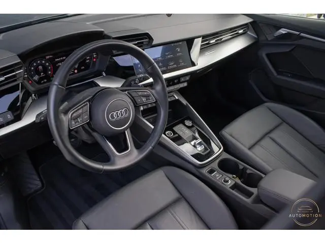 Audi A3 Sportback 40 TFSIe Edition PANO LED CAMERA PARKEER LEDER