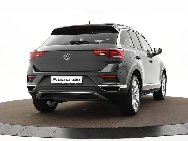 Volkswagen T-Roc 1.5 TSI 150pk Sport DSG · Panoramadak · Afneembare Trekhaak · Stoelverwarming · Nav...