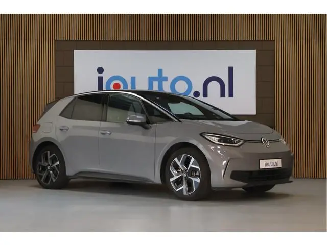 Volkswagen ID.3 Pro 58 kWh Facelift/ACC/Elek. stoelen+mem/Discover Pro/Keyless/19"/Stoelverwarming