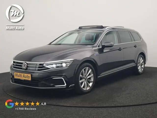Volkswagen Passat 1.4 TSI GTE Business PHEV 218pk Dealer O.H. | Trekhaak Af Fabriek | Panodak | Adap...
