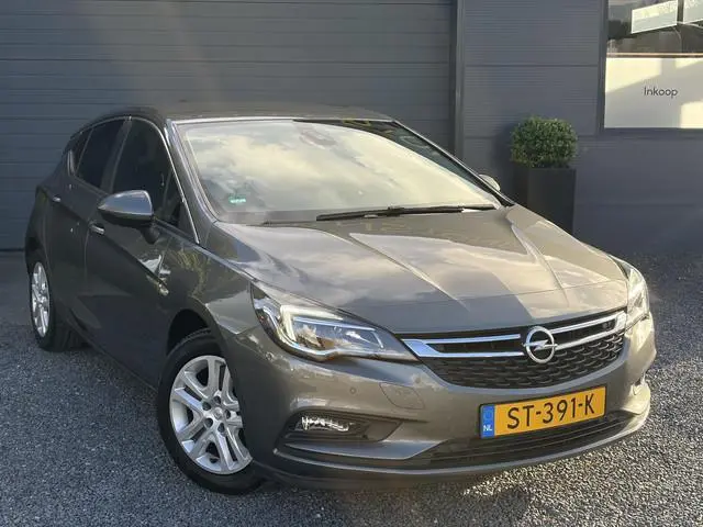 Opel Astra 1.0 Online Edition ✓2e Eigenaar✓Trekhaak✓Carplay✓Dealer Onderhouden✓Navi✓105pk✓Pdc V+A✓Cl...