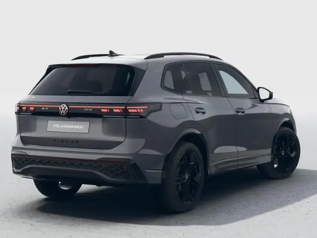 Volkswagen Tiguan R-Line Edition 1.5 eHybrid 272 PK 6 versn. DSG Achteruitrijcamera · Draadloze tele...