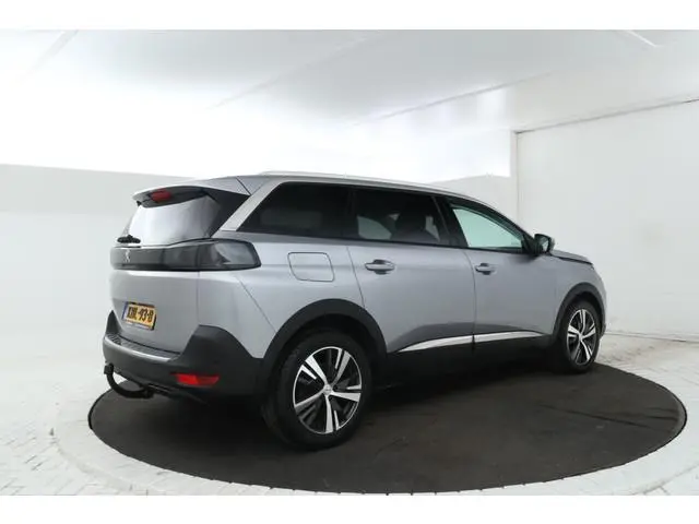 Peugeot 5008 1.5 BlueHDI Allure Pack Business 7 Persoons, Navigatie, Climate, trekhaak,