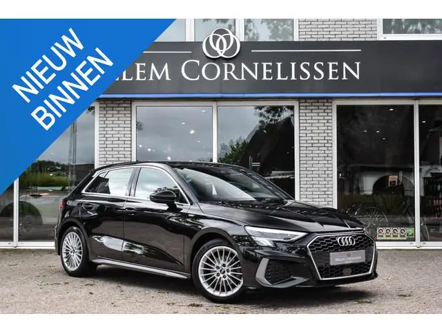 Audi A3 Sportback 30 TFSI S edition NL Auto Apple Carplay Virtual Da