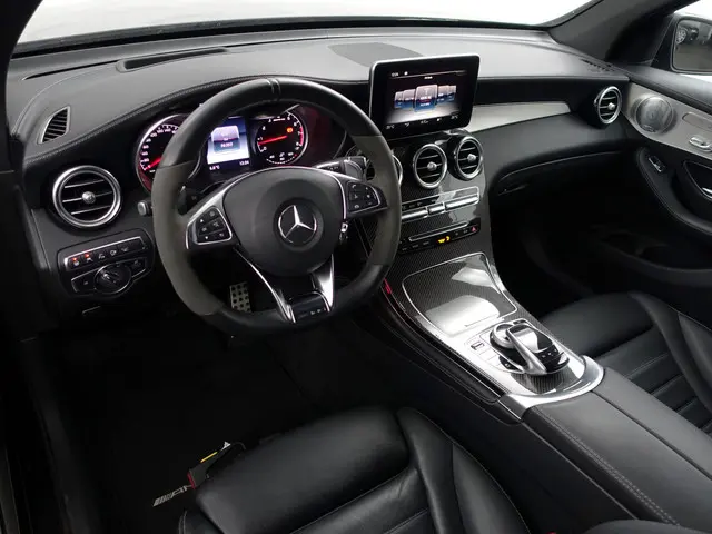 Mercedes-Benz GLC-klasse Coupé AMG 43 4MATIC Dealer Onderhouden, Head Up, Full Memory, Ada Cruise, C...