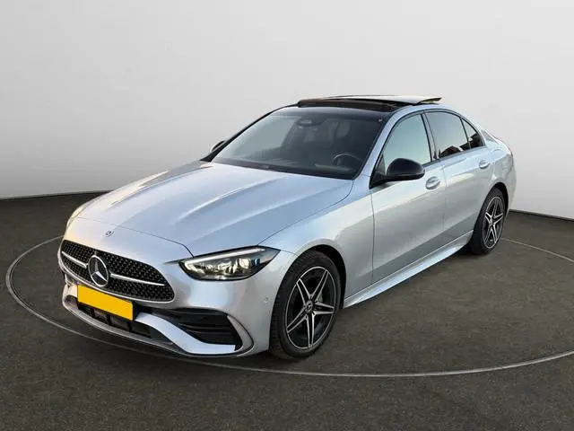 Mercedes-Benz C-klasse 300 e AMG Line Aut- Panoramadak, Head Up, Laser Led, Zit Comfort, Carbon