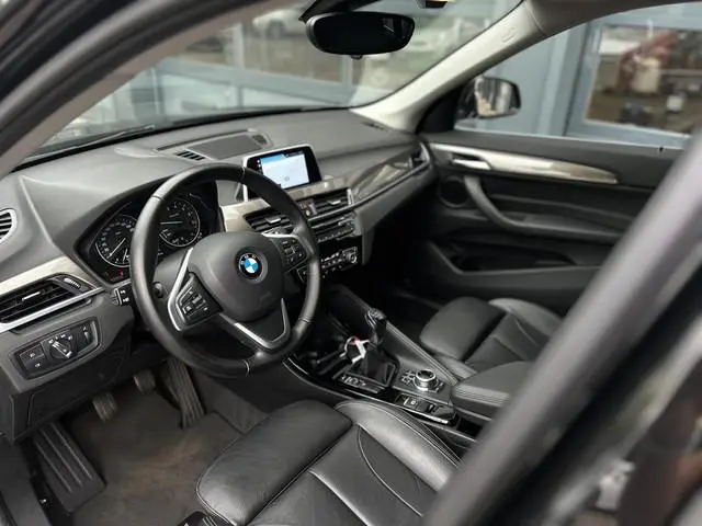 BMW X1 sDrive18i Executive | Trekhaak | Navi | Leder