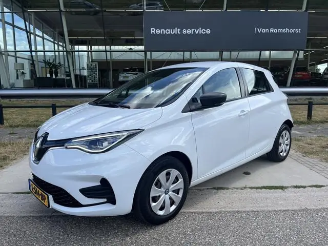 Renault ZOE R110 Life 52 kWh / Koopbatterij  / Parkeerhulp. Achter / Navigatie /