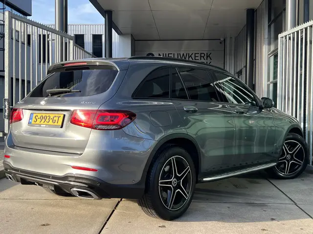 Mercedes-Benz GLC-klasse 200 4MATIC Premium Plus AMG | SCHUIF/KANTELDAK | TREKHAAK | CAMERA | NAVI |...