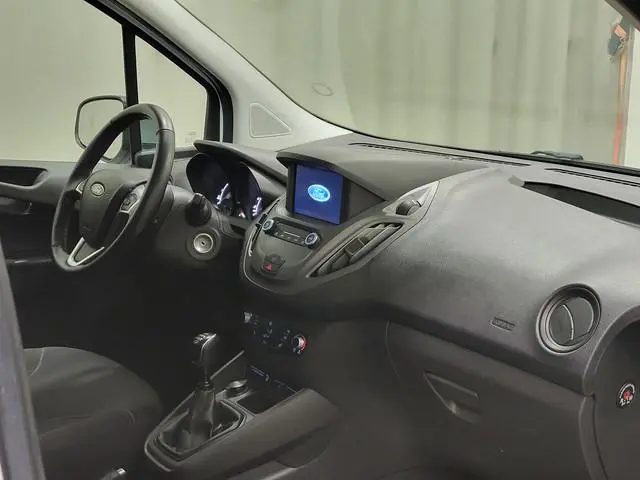 Ford Transit Courier